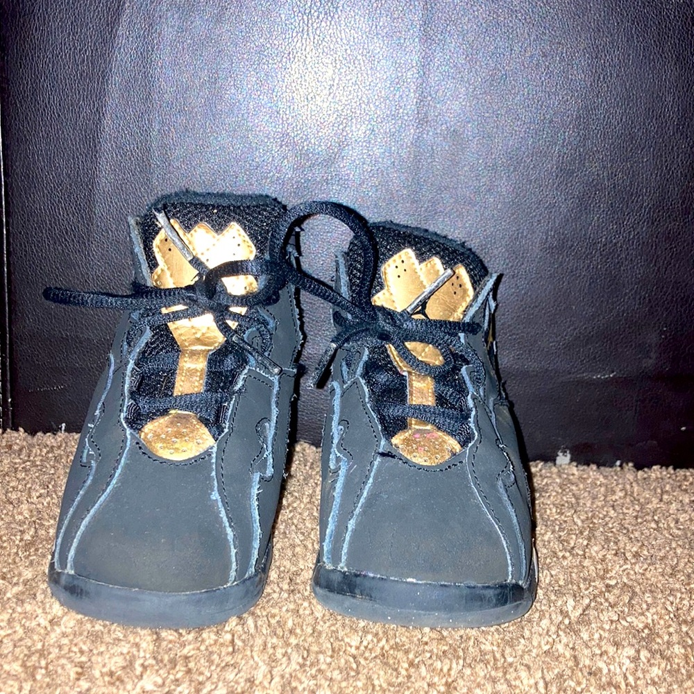 9C Toddler boy Jordan True Flight shoes